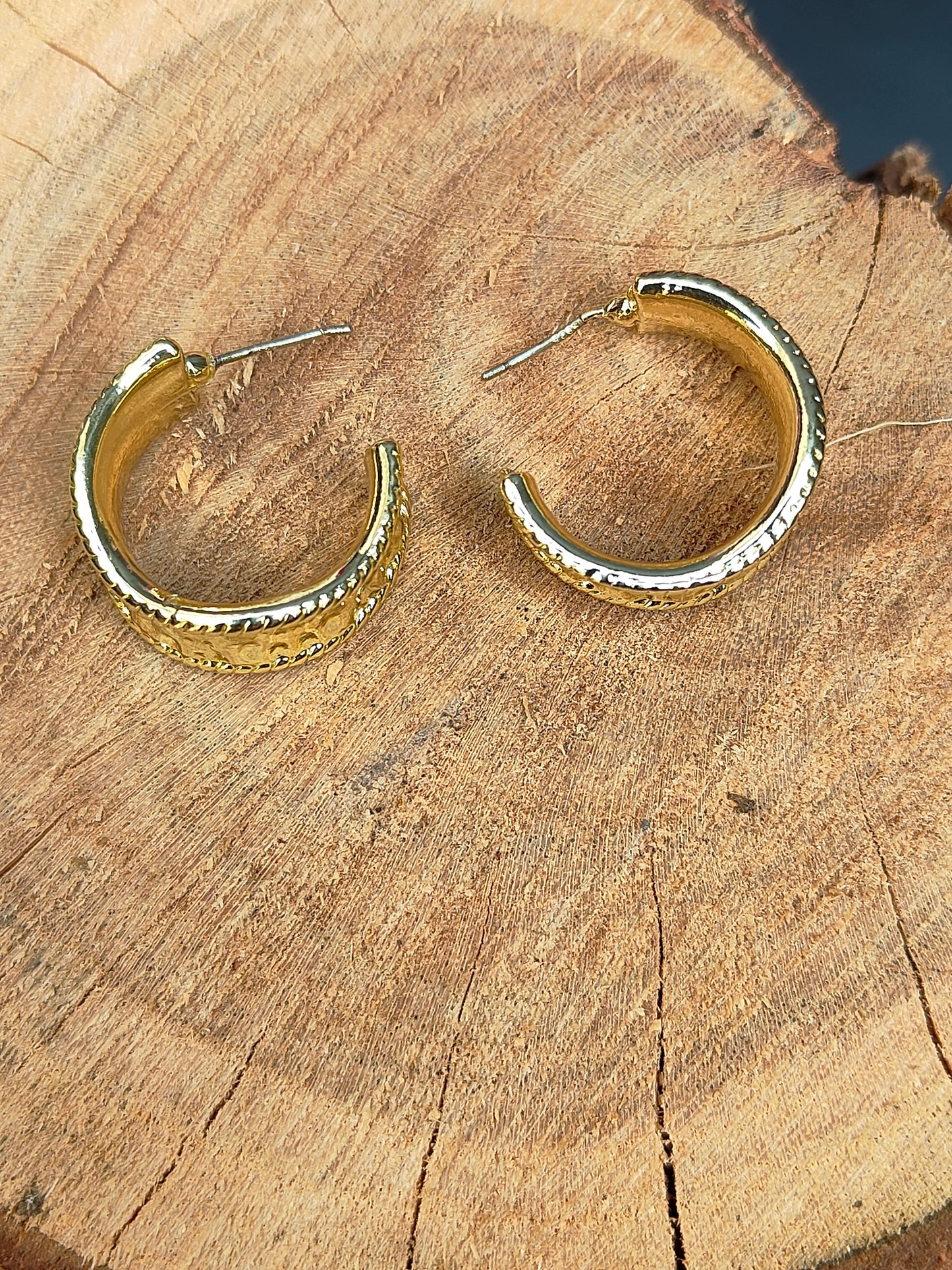 Saniya Hoop earrings