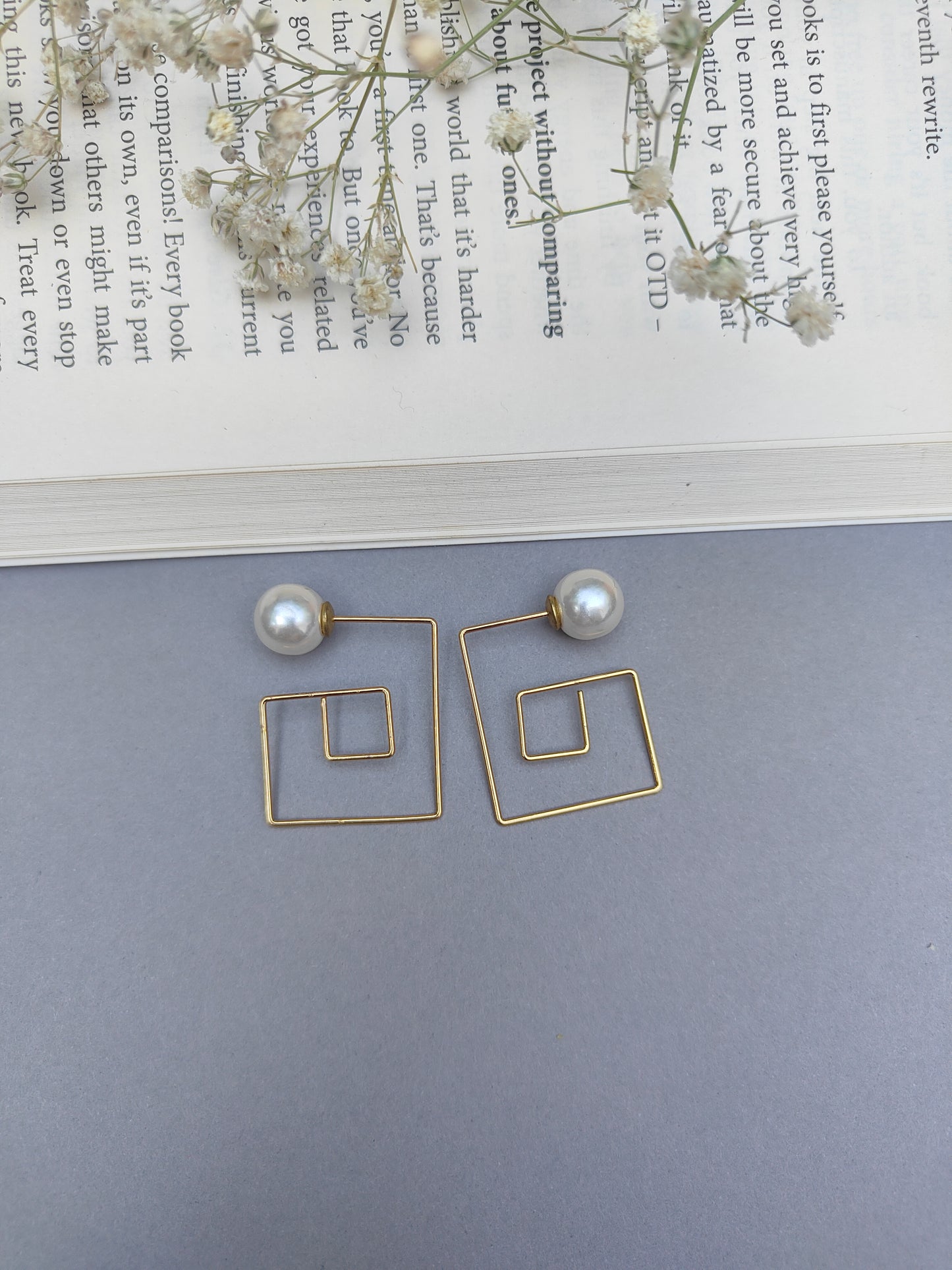 Saniya Square earrings