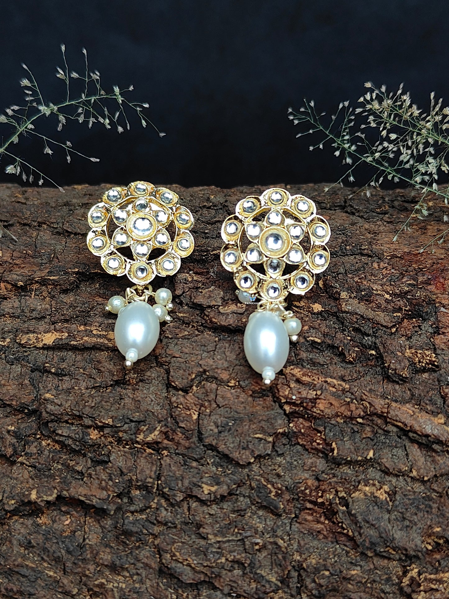 Beautiful kundan stud pearl earrings